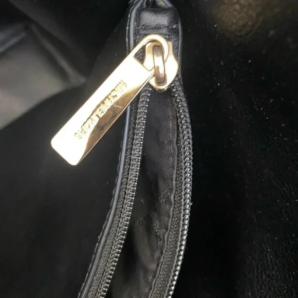 Emilia Large Logo Tote in black MK logo. Excellent condition - Picture 7 of 7